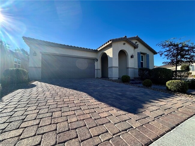 property at 2927 Ventana Ridge Ave