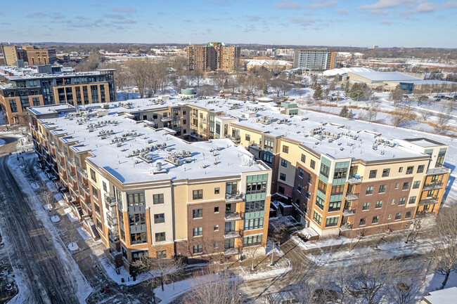 The Park in St. Louis Park, MN - Building Photo - Building Photo