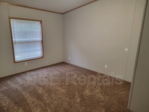 1612 E Hwy 25 70 in Dandridge, TN - Building Photo - Building Photo