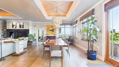 3225 W Dry Creek Rd in Healdsburg, CA - Building Photo - Building Photo