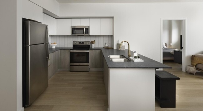 1371 NE 114th Ter, Unit A1 in Biscayne Park, FL - Foto de edificio - Building Photo