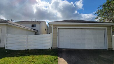 11726 Chanteloup Dr in Houston, TX - Building Photo - Building Photo