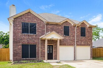 801 Wisdom Dr in Deer Park, TX - Building Photo - Building Photo