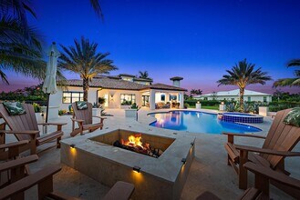 8164 SE Old Plantation Cir in Jupiter, FL - Building Photo - Building Photo
