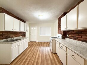 79 Morris St in Boston, MA - Building Photo - Building Photo