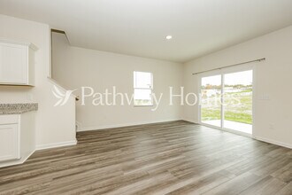 1069 Large Poppy Dr in La Vergne, TN - Building Photo - Building Photo