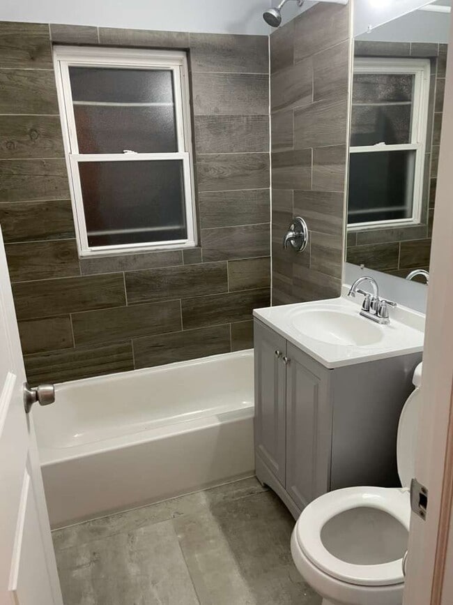 12862 S Emerald Ave in Chicago, IL - Building Photo - Building Photo