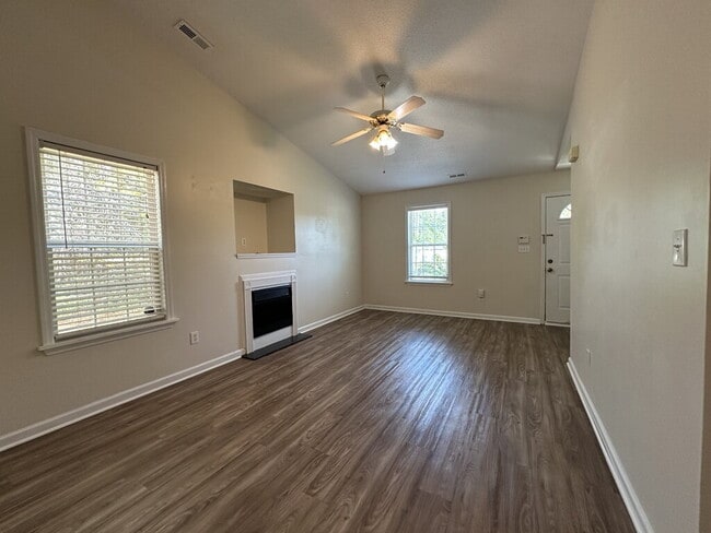 400 Winners Cir S in Jacksonville, NC - Building Photo - Building Photo