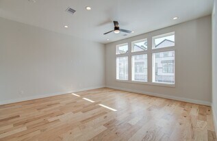 5309 Donovan Gdns Ln in Houston, TX - Building Photo