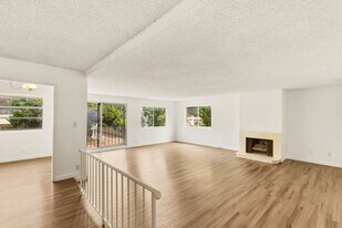 808 Princeton St in Santa Monica, CA - Building Photo