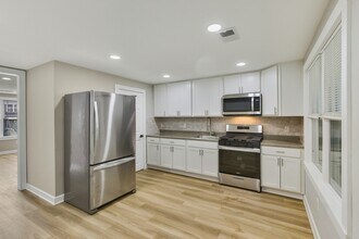 2445 Harriet Ave in Baltimore, MD - Building Photo - Building Photo