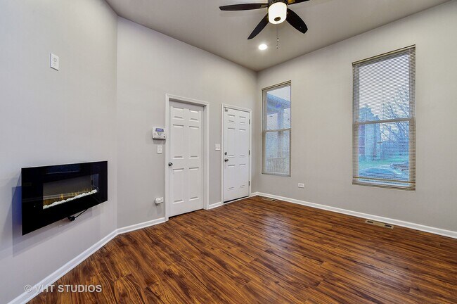 5116 S Wabash Ave-Unit -1 in Chicago, IL - Building Photo - Building Photo