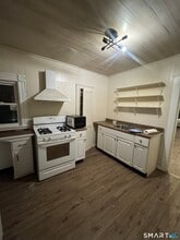 18 Woolsey St in New Haven, CT - Building Photo - Building Photo