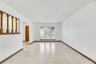 16 N 17th St in McAllen, TX - Building Photo - Building Photo