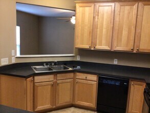 555 Rockbridge Dr in Kernersville, NC - Building Photo - Building Photo