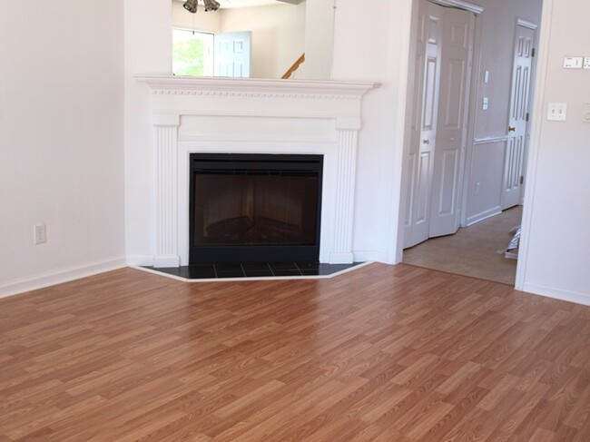 3943 Sterling Pointe Dr, Unit RRR5 in Winterville, NC - Foto de edificio - Building Photo