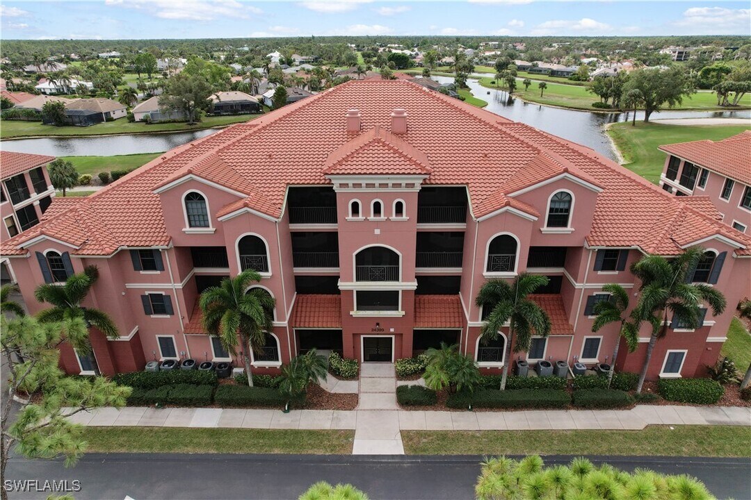 24399 Baltic Avenue in Punta Gorda, FL - Building Photo