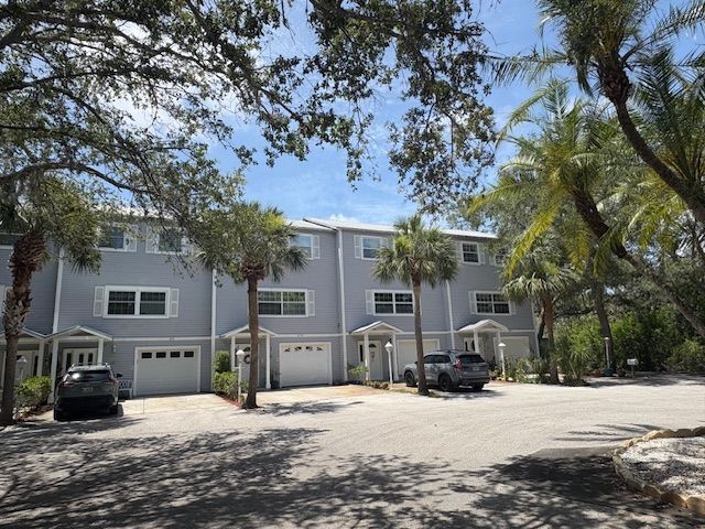 property at 574 Ryans Woods Ln
