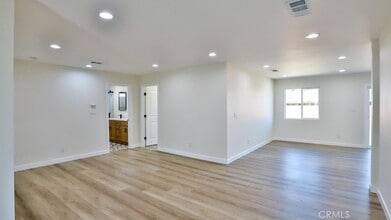 247 S Date St E in Anaheim, CA - Building Photo - Building Photo