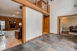 442 Stephen F Austin Dr in Conroe, TX - Building Photo - Building Photo