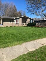 4149 Curwood Ave SE in Grand Rapids, MI - Building Photo