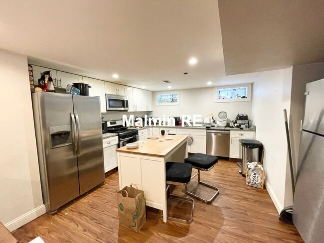 998 Tremont St, Unit 3