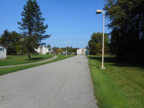 Harbor Villa Apartments in Port Austin, MI - Building Photo - Building Photo