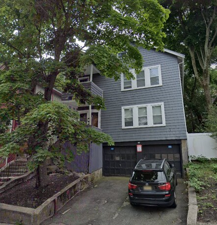 120 Hillside St, Unit 2