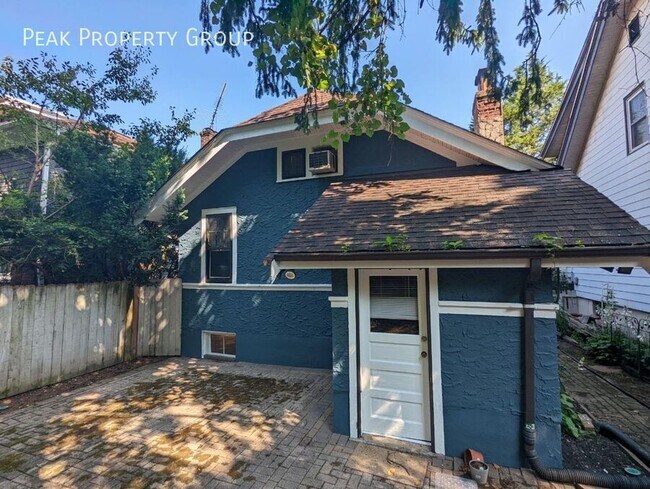 635 Clemmer Ave in Cincinnati, OH - Building Photo - Building Photo