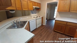 13030 Los Espanada St in San Antonio, TX - Building Photo - Building Photo