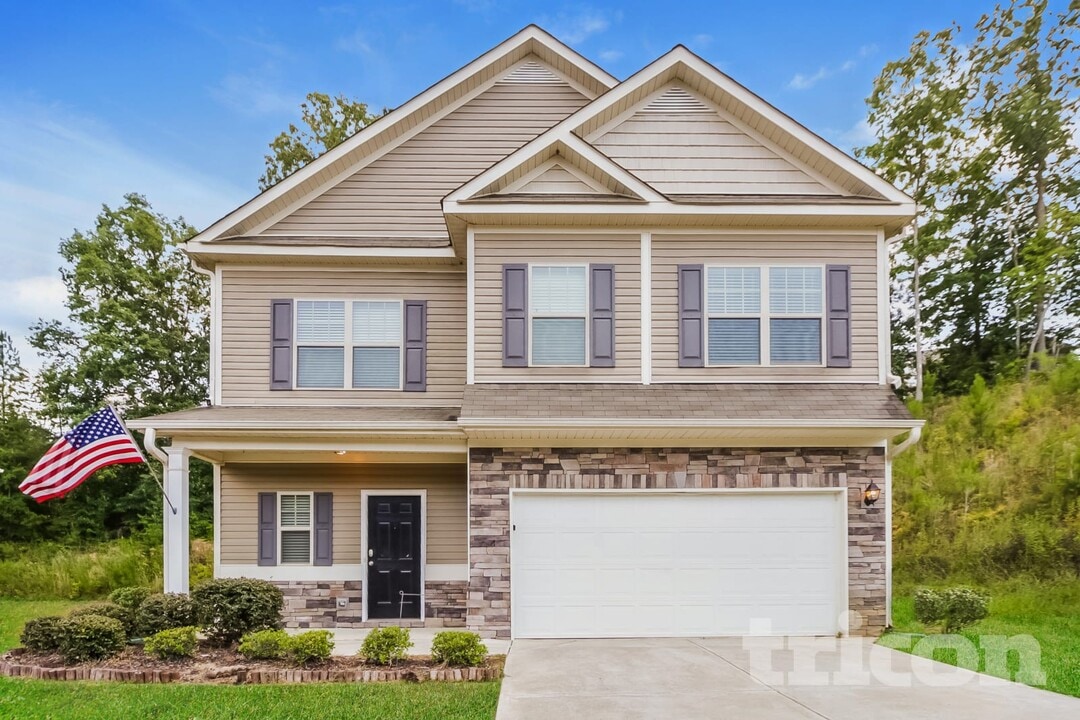 307 Arbor Cir in Rockmart, GA - Building Photo