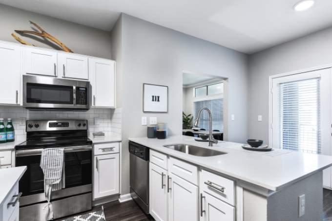 13355 US-183 in Austin, TX - Building Photo