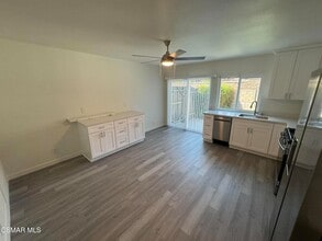 2647 Prather St in Simi Valley, CA - Building Photo - Building Photo