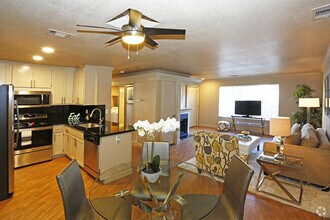 Quailwood Apartments in Stockton, CA - Building Photo - Building Photo