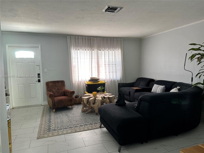 3240 SW 66th Terrace in Miramar, FL - Building Photo - Building Photo