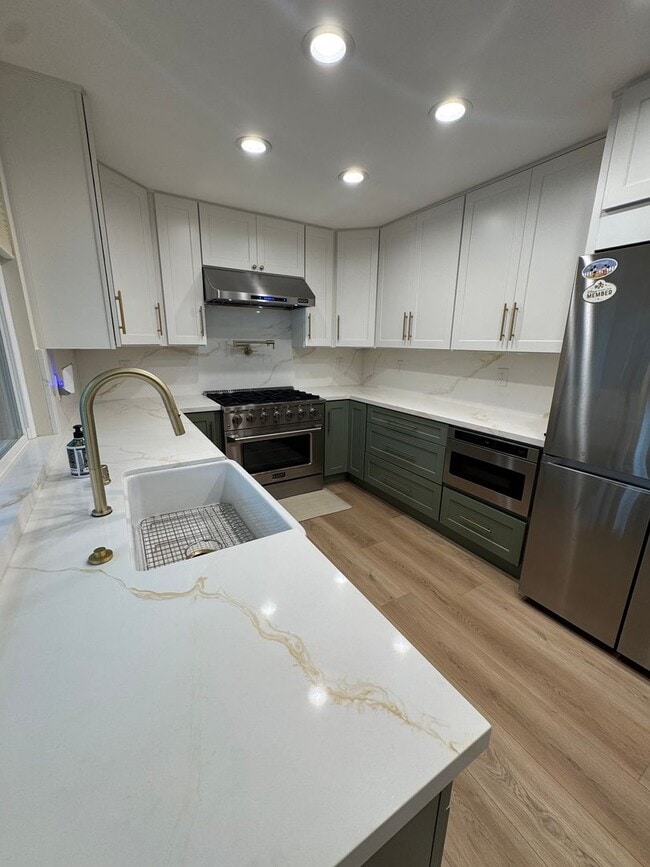 3810 Calle Clara Vista in Thousand Oaks, CA - Building Photo - Building Photo