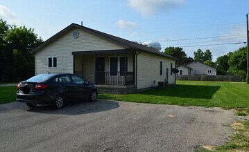 2429 Elm St in Terre Haute, IN - Building Photo - Building Photo