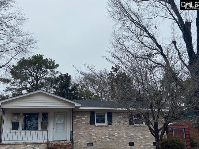 property at 565 Portchester Dr
