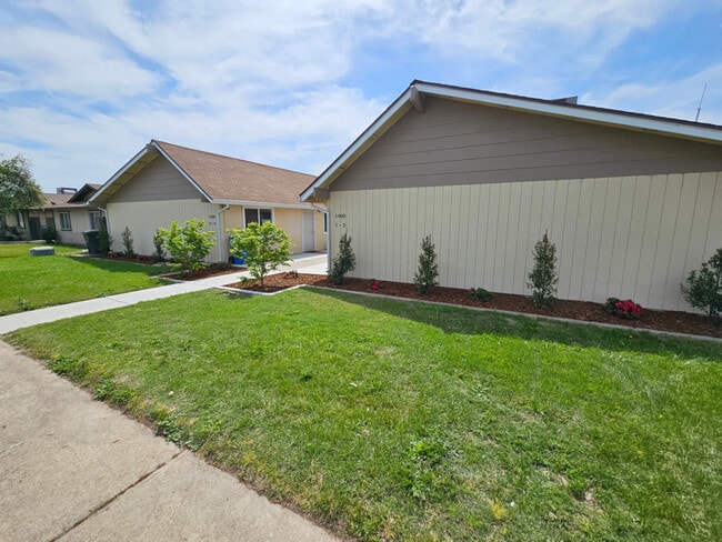 property at 1400 E Canal Dr