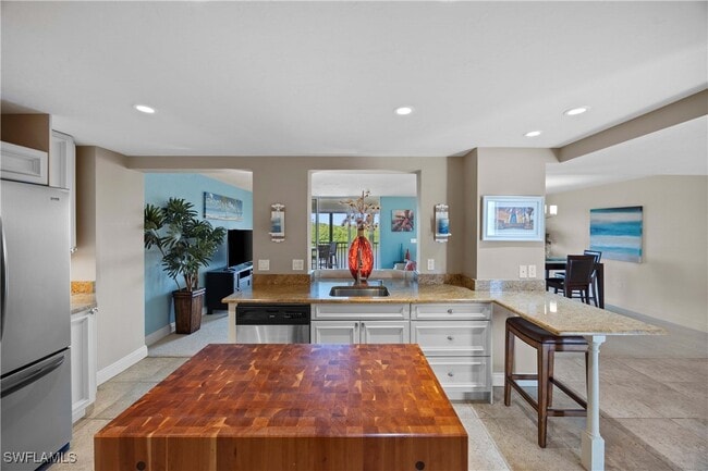 property at 15 Bluebill Ave