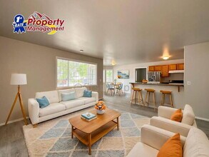 5843 W Clearview Ln in Boise, ID - Building Photo - Building Photo