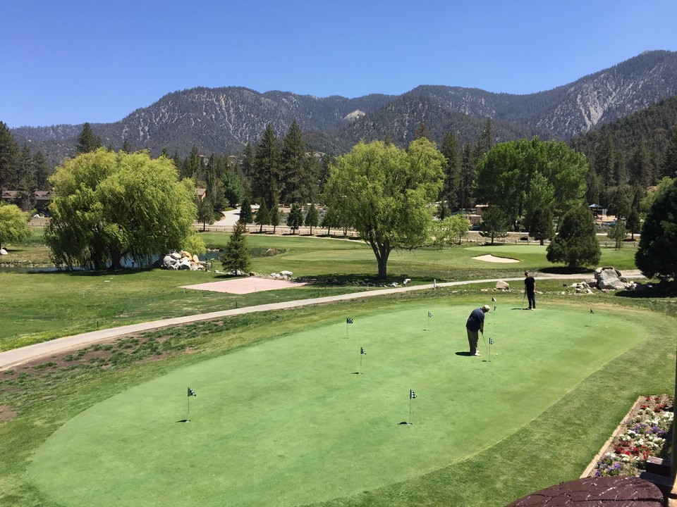 2420 Freeman Dr, Unit 3 in Pine Mountain Club, CA - Building Photo
