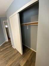 8881 E Rose Tree St, Unit East Room in Tucson, AZ - Foto de edificio - Building Photo