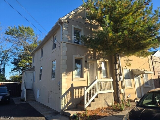 property at 22 South St