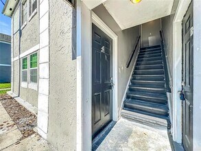 2757 L B McLeod Rd in Orlando, FL - Foto de edificio - Building Photo