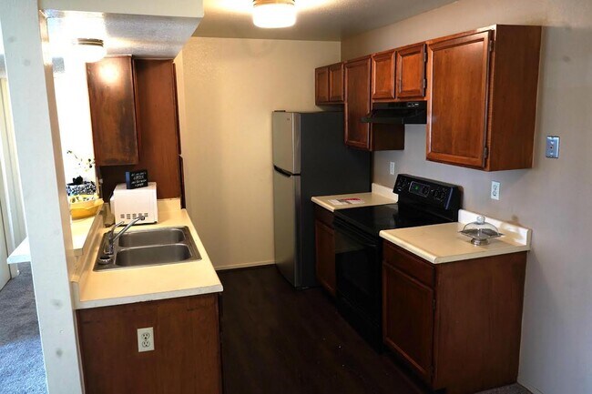 property at 1094 S Dearborn St