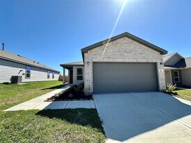 562 Broken Boulder St in Magnolia, TX - Building Photo