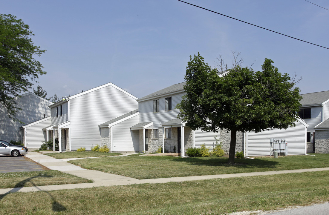 Casa Nueva Apartments in Fremont, OH - Foto de edificio