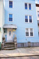 85 Laidlaw Ave in Jersey City, NJ - Building Photo