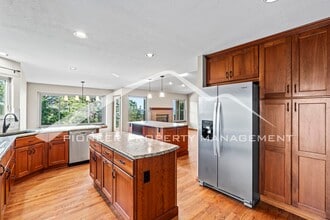 5020 Broadmoor Bluffs Dr in Colorado Springs, CO - Building Photo - Building Photo